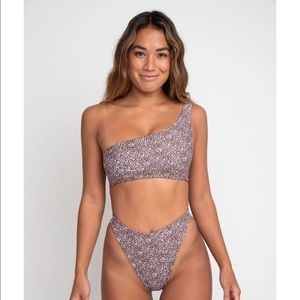 SKATIE x amber fillerup collab two piece swimsuit